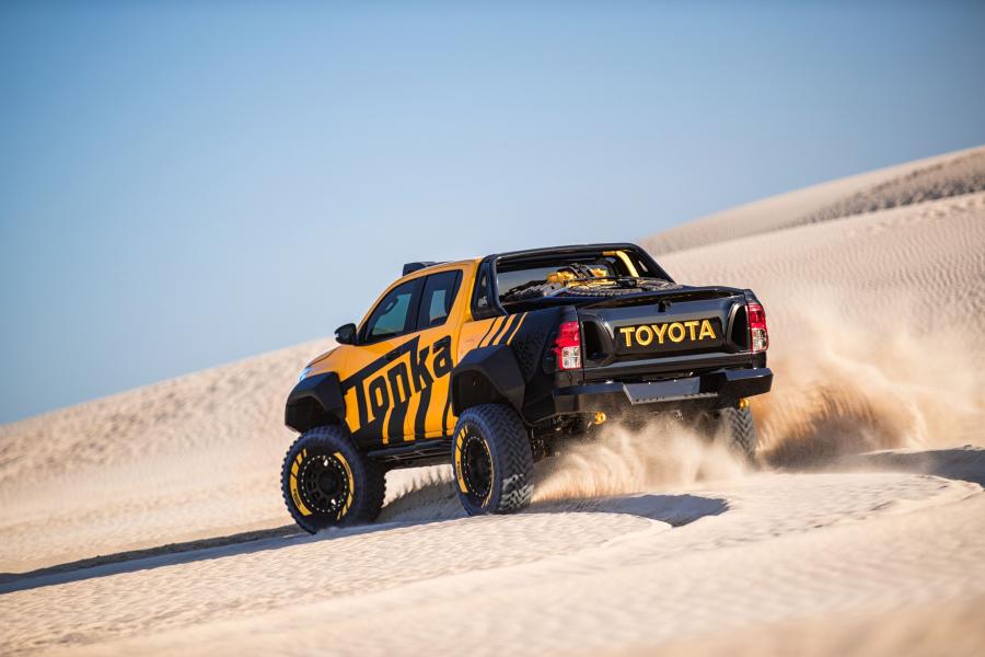 Toyota Hilux Tonka Concept 2017 года  (фото 26 из 40)